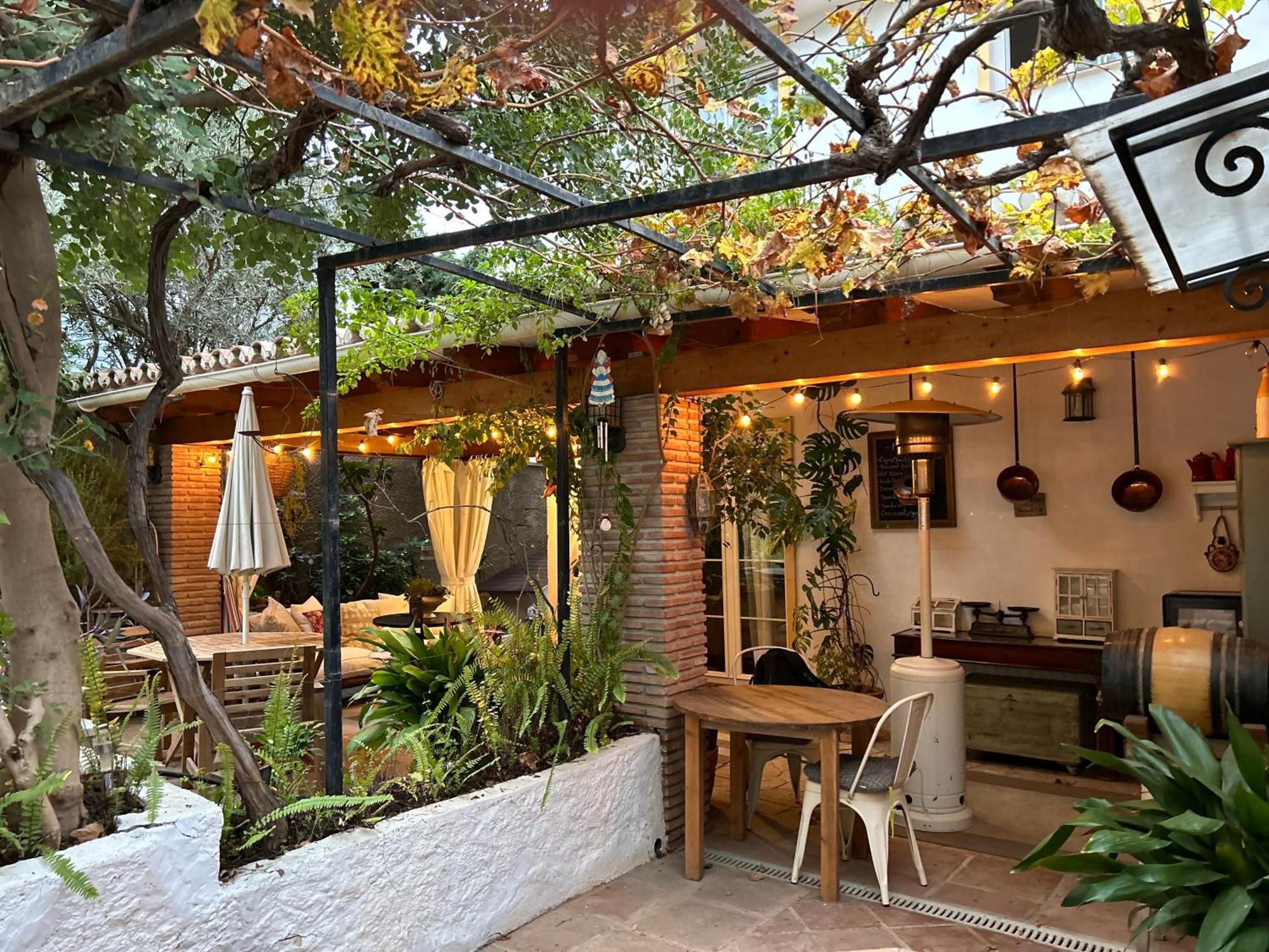 At Home In Malaga Stay & Solo Travellers 林孔-德拉维多利亚 外观 照片
