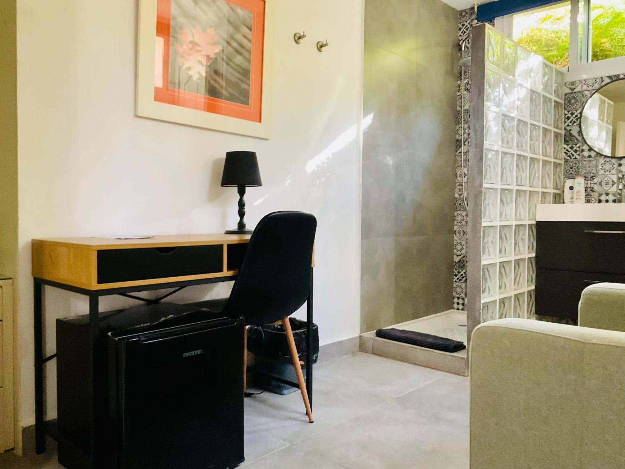 At Home In Malaga Stay & Solo Travellers 林孔-德拉维多利亚 客房 照片