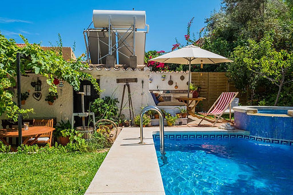 At Home In Malaga Stay & Solo Travellers 林孔-德拉维多利亚 外观 照片